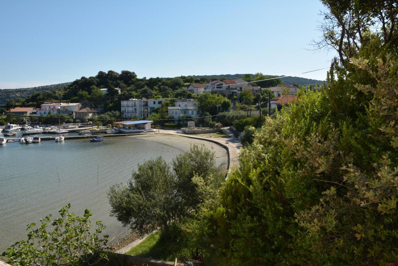 Apartment By The Sea - Donja, Rab - 17201